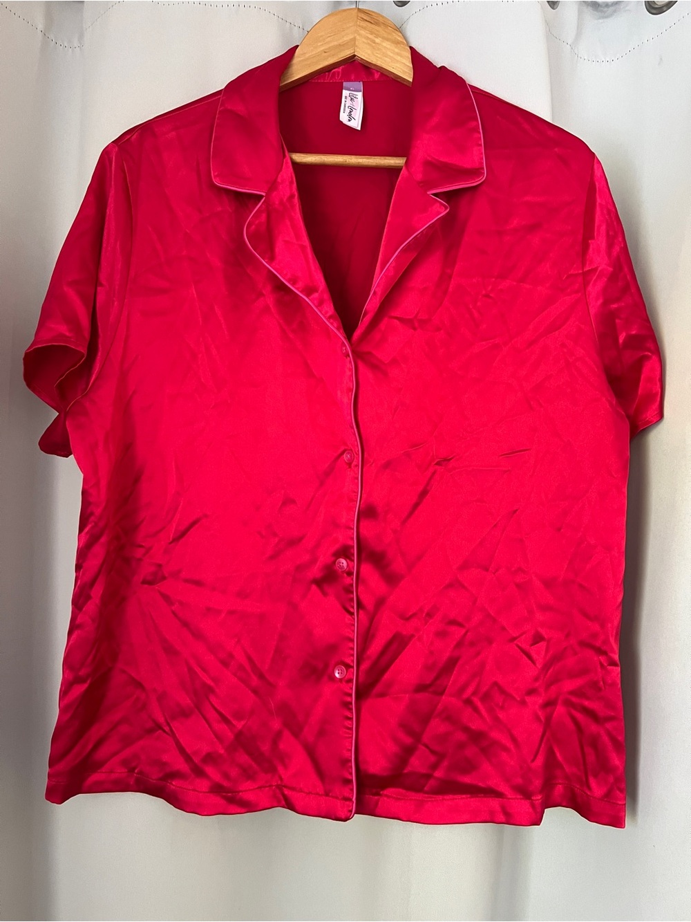 Women's Red Satin Button-Up Top - Unbranded